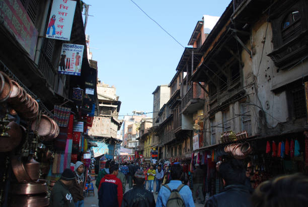 타멜은 관광객이 방문하는 사랑 상업 지역입니다카트만두, 네팔의 수도에 위치. - nepal bazaar kathmandu textile 뉴스 사진 이미지