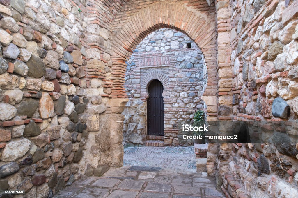 doorkijkje mooi doorkijkje Alcazaba Alcazaba of Málaga Stock Photo