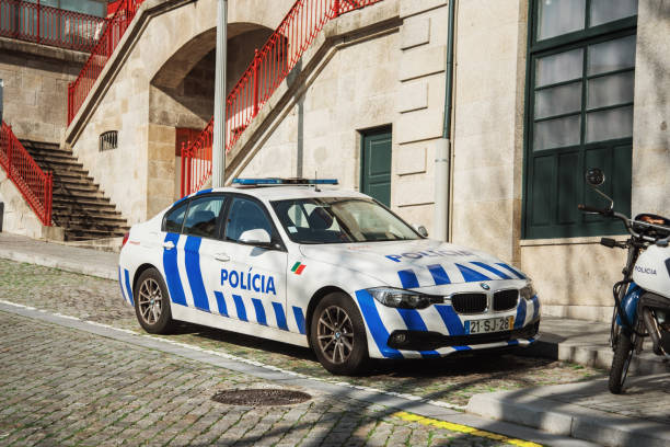 Portuguese Police BMW 3-Series Porto, Portugal - 6 February 2020: A modern BMW 3-Series belonging to the Portuguese Police psp stock pictures, royalty-free photos & images