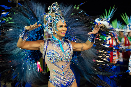 Image of a beautiful Brazilian woman at the Carnaval parade