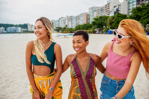 istock Best friends at the beach 1209084423