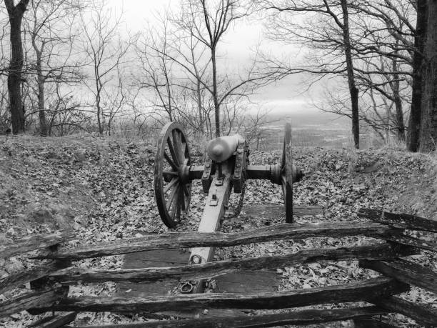 istock Kennesaw Battlefield Cannon 1209086162