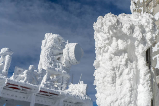 istock FROZEN BUILDINGS ON THE MOUNTAIN TOP 1209112771