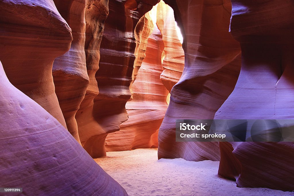 Tomaia Antelope Canyon - Foto stock royalty-free di Antelope Canyon