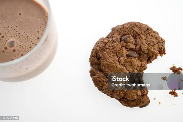 Chocolatecookie 01 쿠키에 대한 스톡 사진 및 기타 이미지 - 쿠키, 우유, 재미