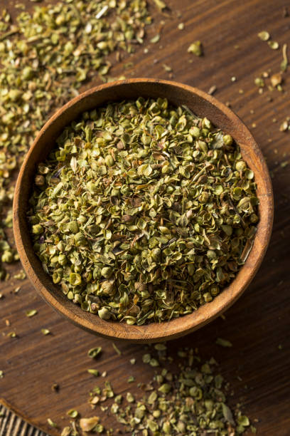 istock Raw Dried Green Greek Oregano Spice 1209167277