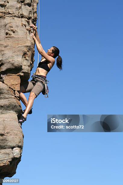 Woman Rockclimbing - あこがれのストックフォトや画像を多数ご用意 - あこがれ, アクティブライフスタイル, エクストリームスポーツ