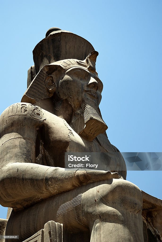 Египетский Pharaohstatue - Стоковые фото Антиквариат роялти-фри