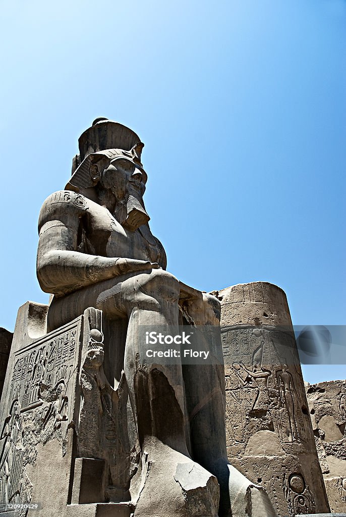 Estátua do faraó egípcio - Foto de stock de Antiguidade royalty-free