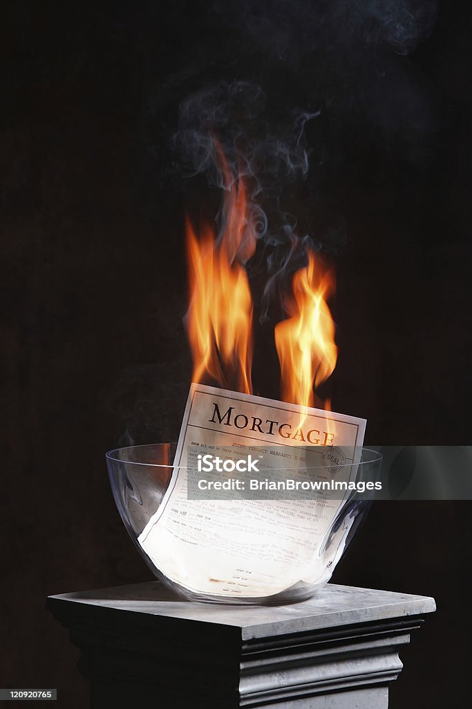 Burning da hipoteca - Royalty-free Documento de Hipoteca Foto de stock