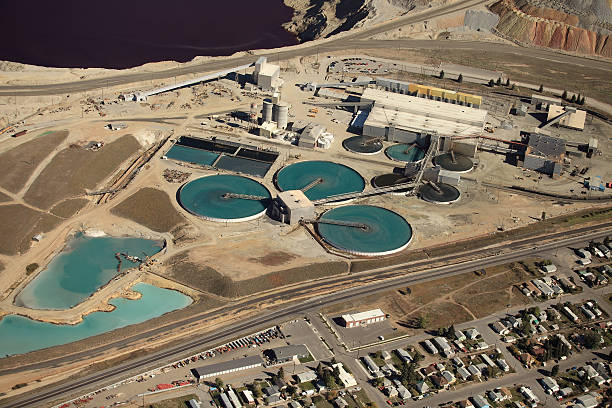 industrial de tratamiento de agua - tailings fotografías e imágenes de stock