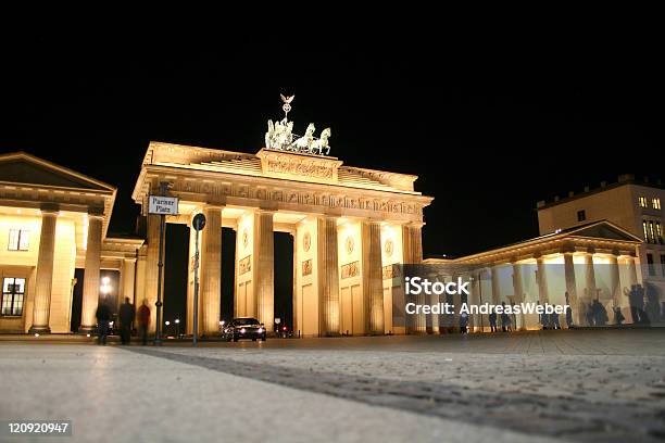 Foto de Brandenburger Tor e mais fotos de stock de Alemanha - Alemanha, Amarelo, Antigo