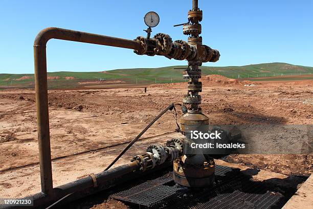 Poço De Petróleo Cabeça - Fotografias de stock e mais imagens de Cano - Cano, Combustíveis e Geração de Energia, Controlo