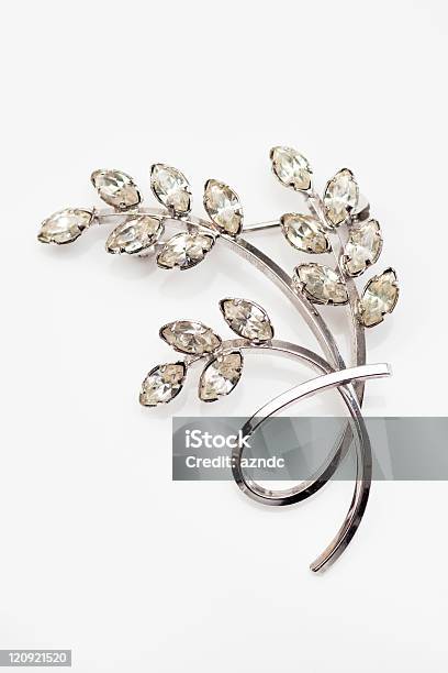 Foto de Broche Vintage e mais fotos de stock de Joia - Joia, Diamante - Pedra preciosa, Flor