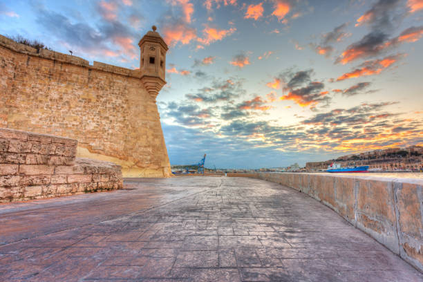 istock Beautiful sunset on the Isla peninsula 1209246364