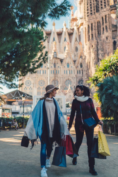 istock Friends enjoying Barcelona 1209252833