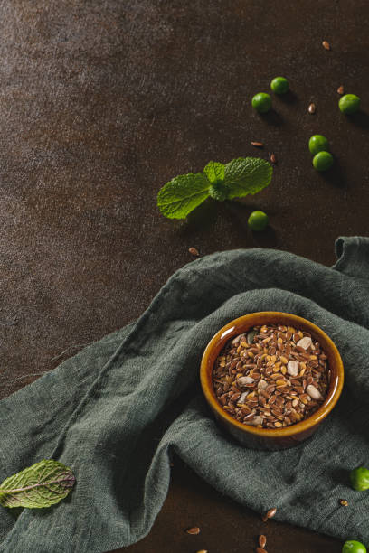 Ceramic bowl with Linseed