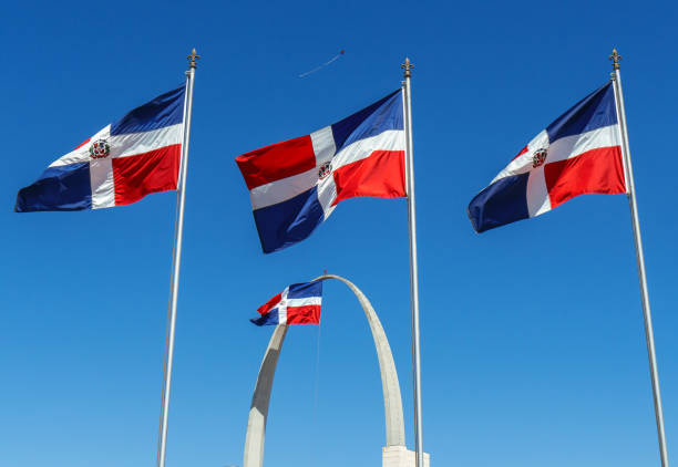 4 bandeiras dominicanas - dominican flag - fotografias e filmes do acervo