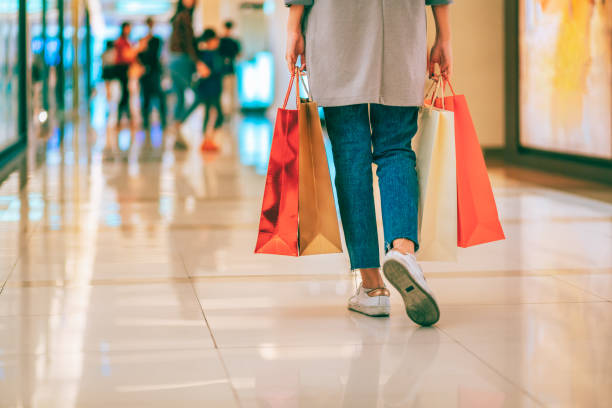istock Shopping woman 1209495097