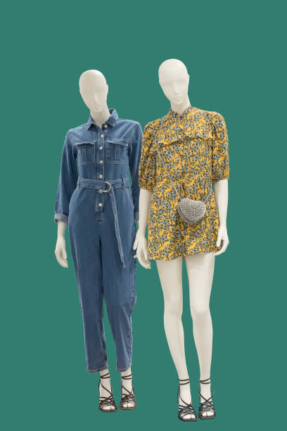 istock Two full-length female mannequins. 1209509818