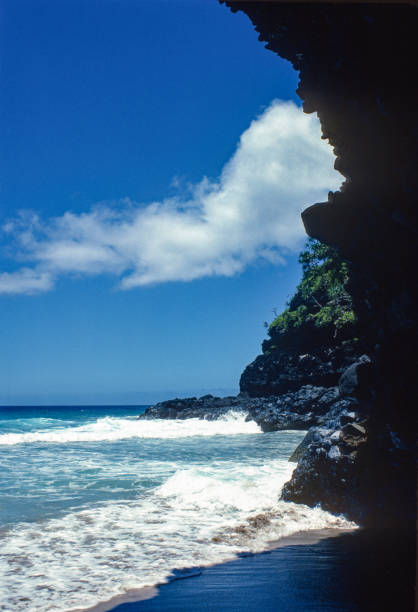 istock Na Pali Coast State Park - View From Sea Cave - 1984 1209595840