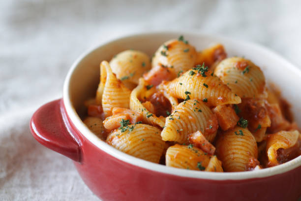 Conchiglie, bolognese, tomato sauce, pasta, conch, flat noodles, short pasta, meat sauce, shellfish, flour, tomato,