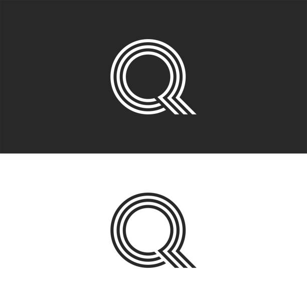 illustrazioni stock, clip art, cartoni animati e icone di tendenza di monogram q logo lettera design tipografico in bianco e nero, linee sottili parallele per la forma circolare, elegante emblema minimalista per boutique di moda - qs