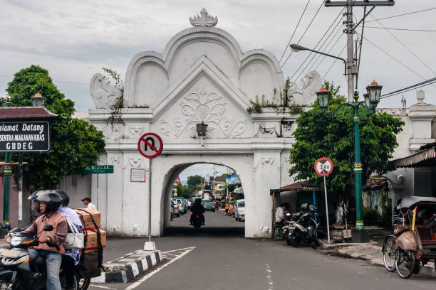 The old gate Plengkung Wijilan The remains of the old city wall in Yogyakarta, Indonesia yogyakarta stock pictures, royalty-free photos & images