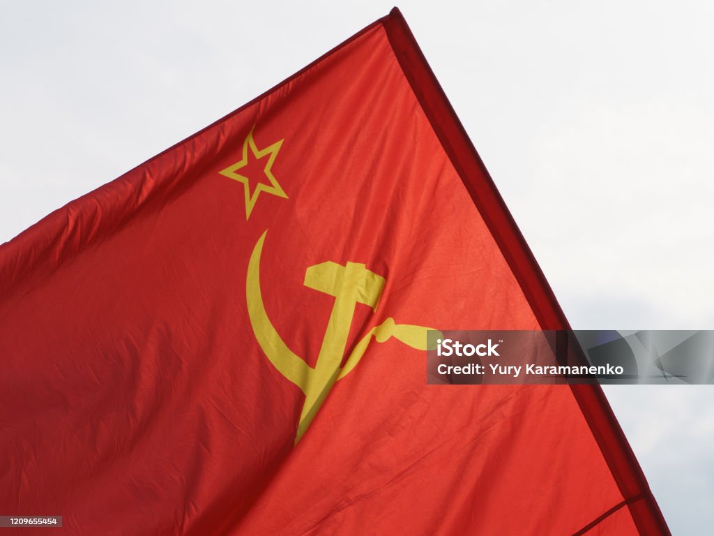 Hình Ảnh Lá Cờ Liên Xô Đỏ Với Búa Và Liềm Hình ảnh Sẵn có - Tải ...