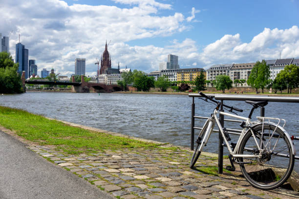 istock Urban Riverside Park in Frankfurt 1209732704