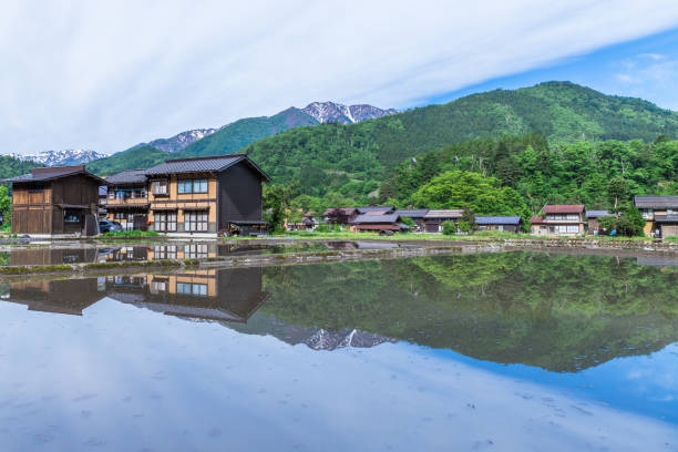 istock Super reflection of Shirakawa-go 1209793170