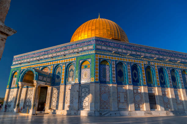 Dome of the Rock, Jerusalem Jerusalem, Israel - June 12, 2019: Exterior view of the Dome of the Rock or Al Qubbat as-Sakhrah in Arabic. Located in Jerusalem, the monumental shrine is a sacred Islamic destination. al aksa mosque stock pictures, royalty-free photos & images