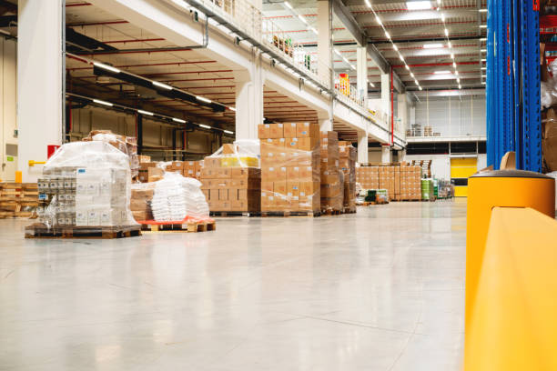 istock Warehouse full of goods, no people 1209872966