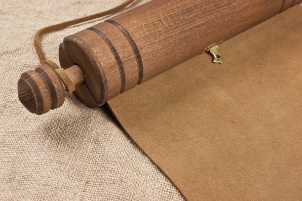 blank parchment manuscript in  wooden case - baccalaureate imagens e fotografias de stock