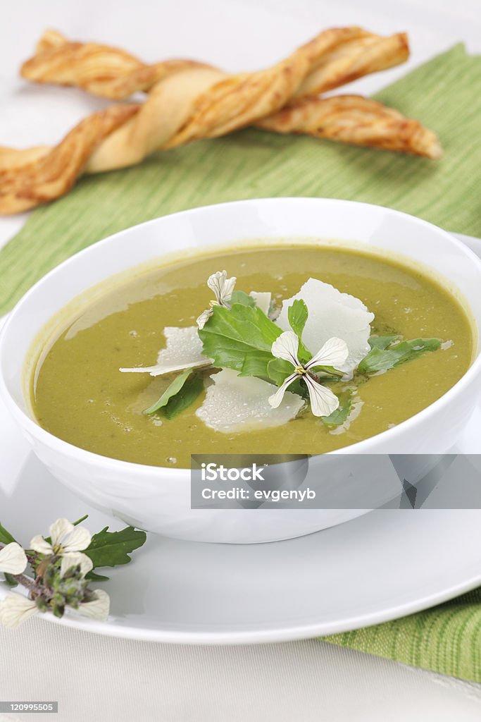 Guisante And Rocket sopa - Foto de stock de Alimento libre de derechos