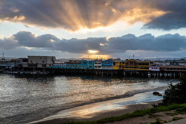 istock Sunrise from Old Fisherman's Wharf 1210001481