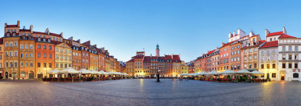 istock Warsaw, Old town square at summer, Poland, nobody 1210049830