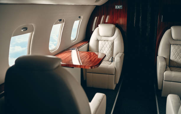 cabina di jet privato - vehicle interior corporate jet jet private airplane foto e immagini stock