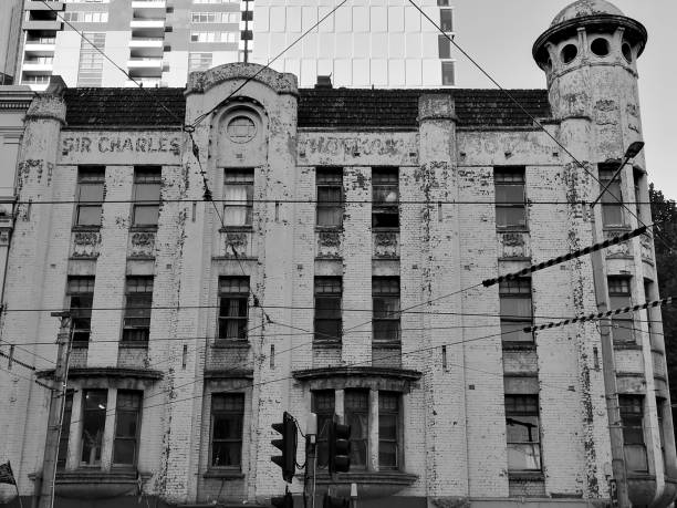 istock Sir Charles run-down hostel in Melbourne, Victoria 1210069260