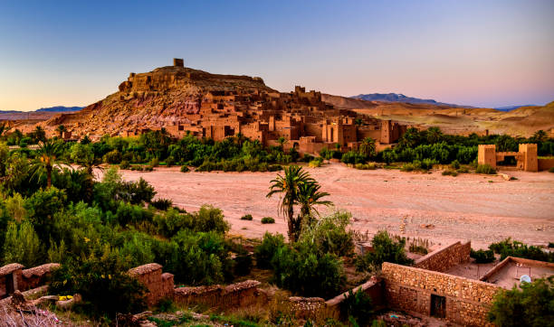 Ksar Ait Ben Haddou Aït Benhaddou is an fortified village along the former caravan route between the Sahara and Marrakech in present-day Morocco. It has been a UNESCO World Heritage Site since 1987. ksar stock pictures, royalty-free photos & images