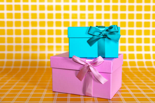 Couple got package from meal delivery service