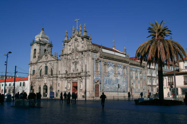 istock Carmo&Carmelitas' Churches in Porto (Portugal). 1210175290