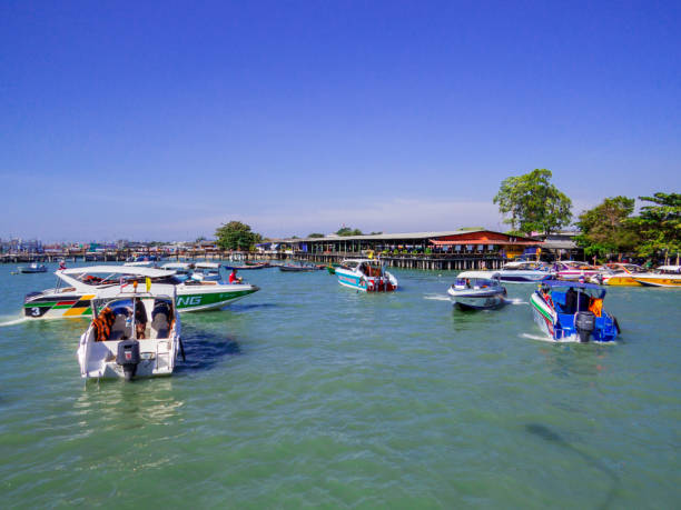 nuanthip pier, thailand - samed stock-fotos und bilder