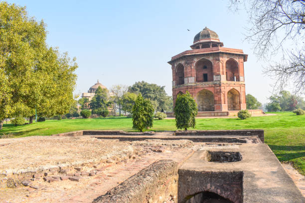 istock Sher mandal inside Purana Qila ( old fort) Complex 1210226651