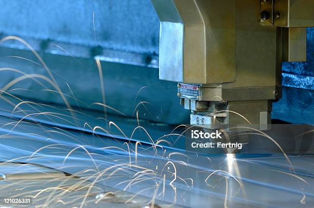 Plasma De Máquina De Corte Laser - Fotografias de stock e mais imagens de Cortar - Atividade - Cortar - Atividade, Laser, Aço