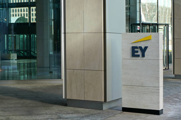 130 Ernst & Young Stock Photos, Pictures & Royalty-Free Images - iStock | Ey,  Accounting, Disruption