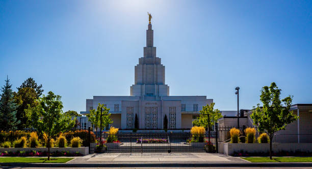 istock Mormon Temple in Idaho Falls 1210275667