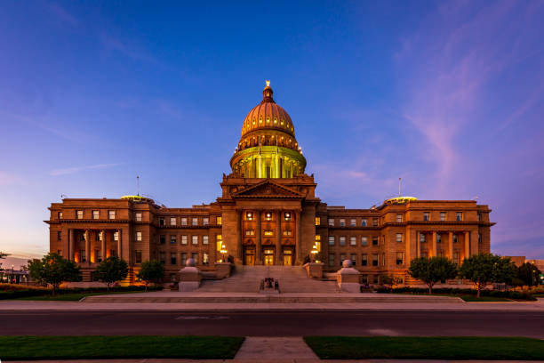 istock Idaho Capitol building at dusk 1210275934
