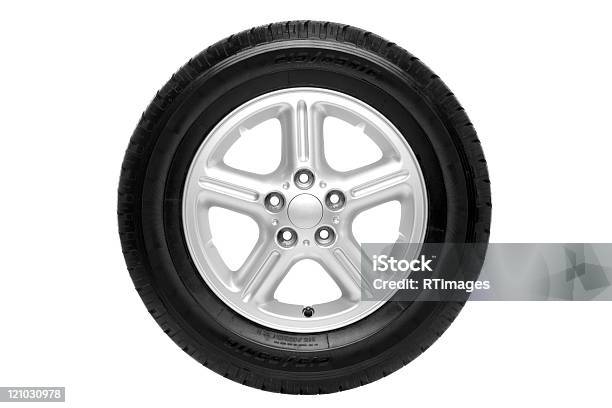 Auto Reifen Isoliert Auf Weiss Stockfoto und mehr Bilder von Reifen - Reifen, Weißer Hintergrund, Alufelge