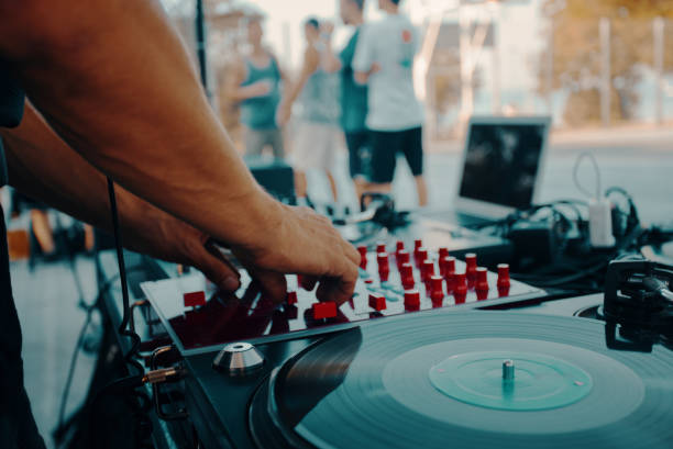 istock Summer music party 1210346450